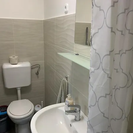 Komoheni Apartment